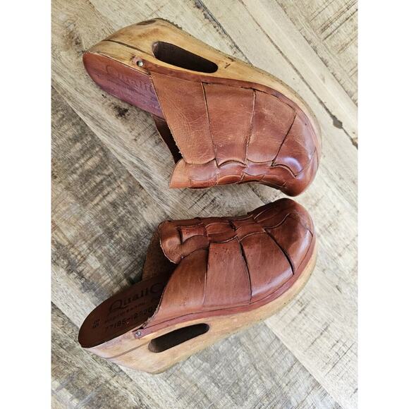 QualiCraft Brown Leather Clogs 5B Made in Brazil Vintage 1970s Wooden Soles - Picture 8 of 9